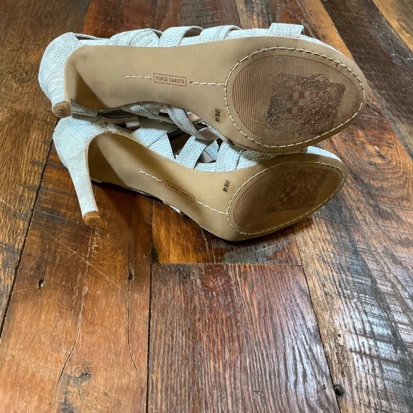 Vince Camuto Freshi Cream Snake Embossed Sandals Size 10 - Picture 7 of 9